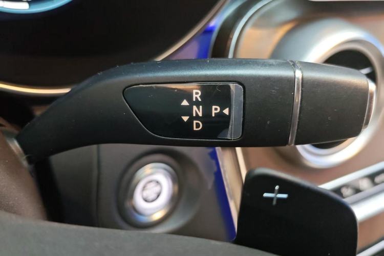 Used Mercedes-Benz GLC 2020 GLC 260 L 4MATIC Luxury Model Gear Lever