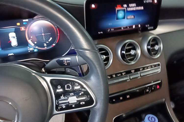 Used Mercedes-Benz GLC 2020 Facelift GLC 300 L 4MATIC Dynamic Edition Gear Lever