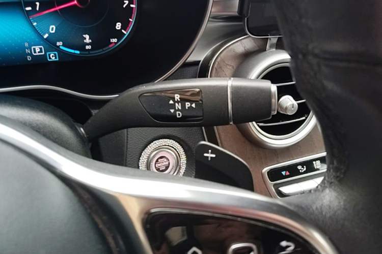 Used Mercedes-Benz GLC 2020 Facelift GLC 300 L 4MATIC Dynamic Edition Gear Lever