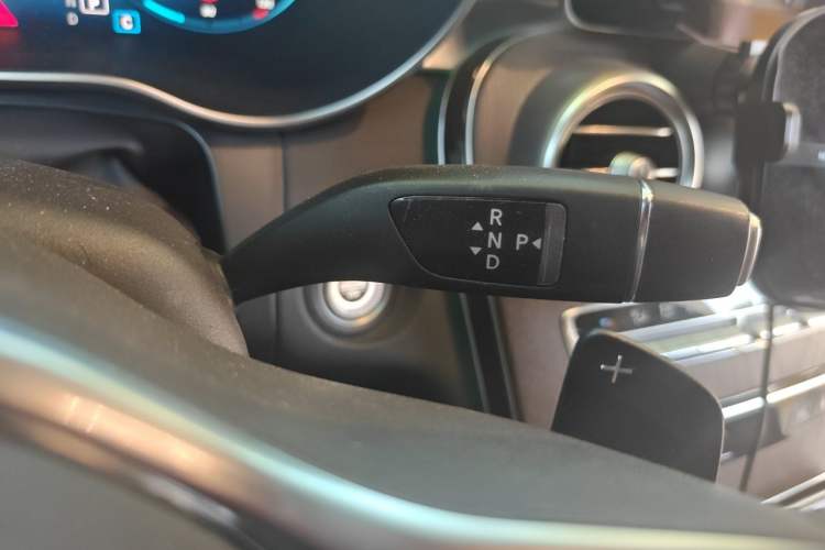 Used Mercedes-Benz GLC 2020 Facelift GLC 300 L 4MATIC Dynamic Edition Gear Lever