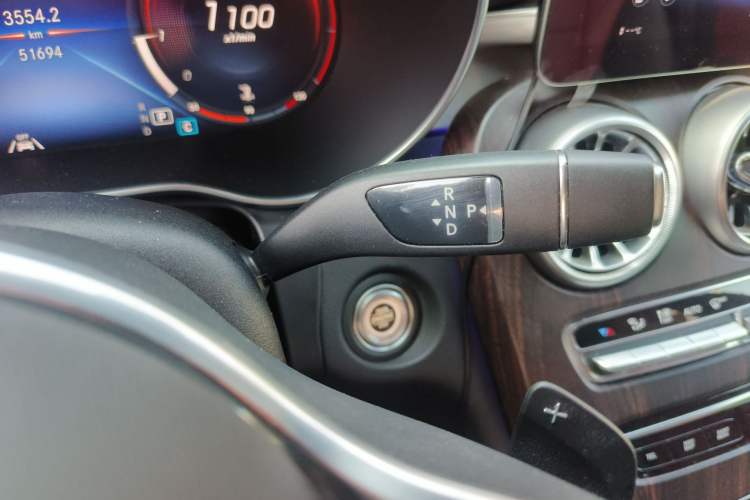 Used Mercedes-Benz GLC 2020 Facelift GLC 300 L 4MATIC Dynamic Edition Gear Lever