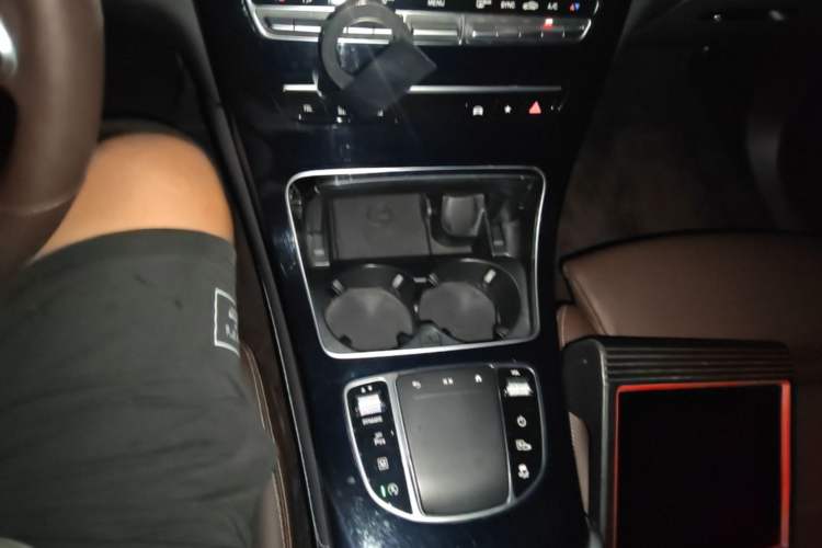 Used Mercedes-Benz GLC 2020 GLC 260 L 4MATIC Dynamic Model Gear Lever