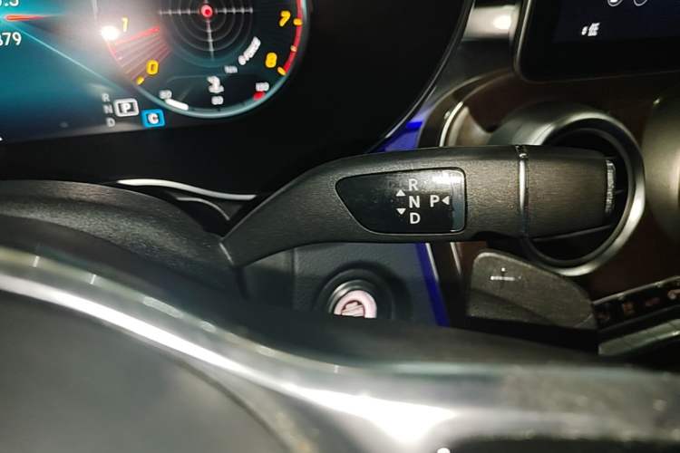 Used Mercedes-Benz GLC 2020 Facelift GLC 300 L 4MATIC Dynamic Edition Gear Lever