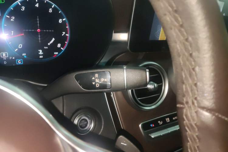 Used Mercedes-Benz GLC 2020 GLC 260 L 4MATIC Luxury Model Gear Lever