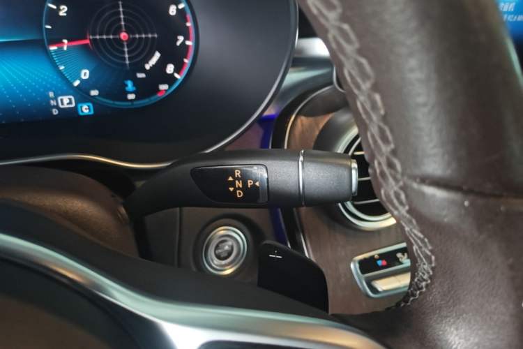 Used Mercedes-Benz GLC 2020 Facelift GLC 300 L 4MATIC Dynamic Edition Gear Lever