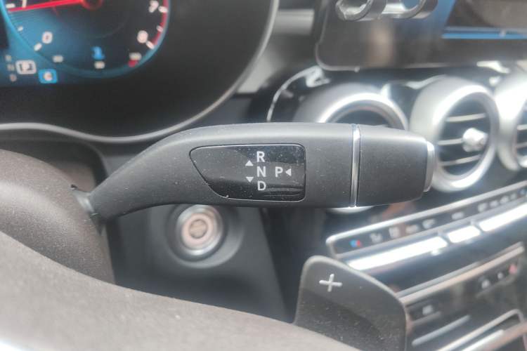 Used Mercedes-Benz GLC 2020 Facelifted GLC 260 L 4MATIC Dynamic Edition Gear Lever