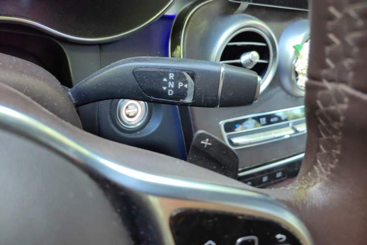 Used Mercedes-Benz GLC 2020 GLC 300 L 4MATIC Dynamic Edition Gear Lever