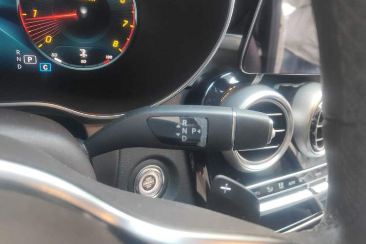 Used Mercedes-Benz GLC 2020 Facelifted GLC 260 L 4MATIC Dynamic Edition Gear Lever