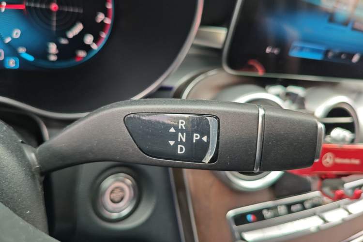 Used Mercedes-Benz GLC 2020 Facelift GLC 300 L 4MATIC Dynamic Edition Gear Lever