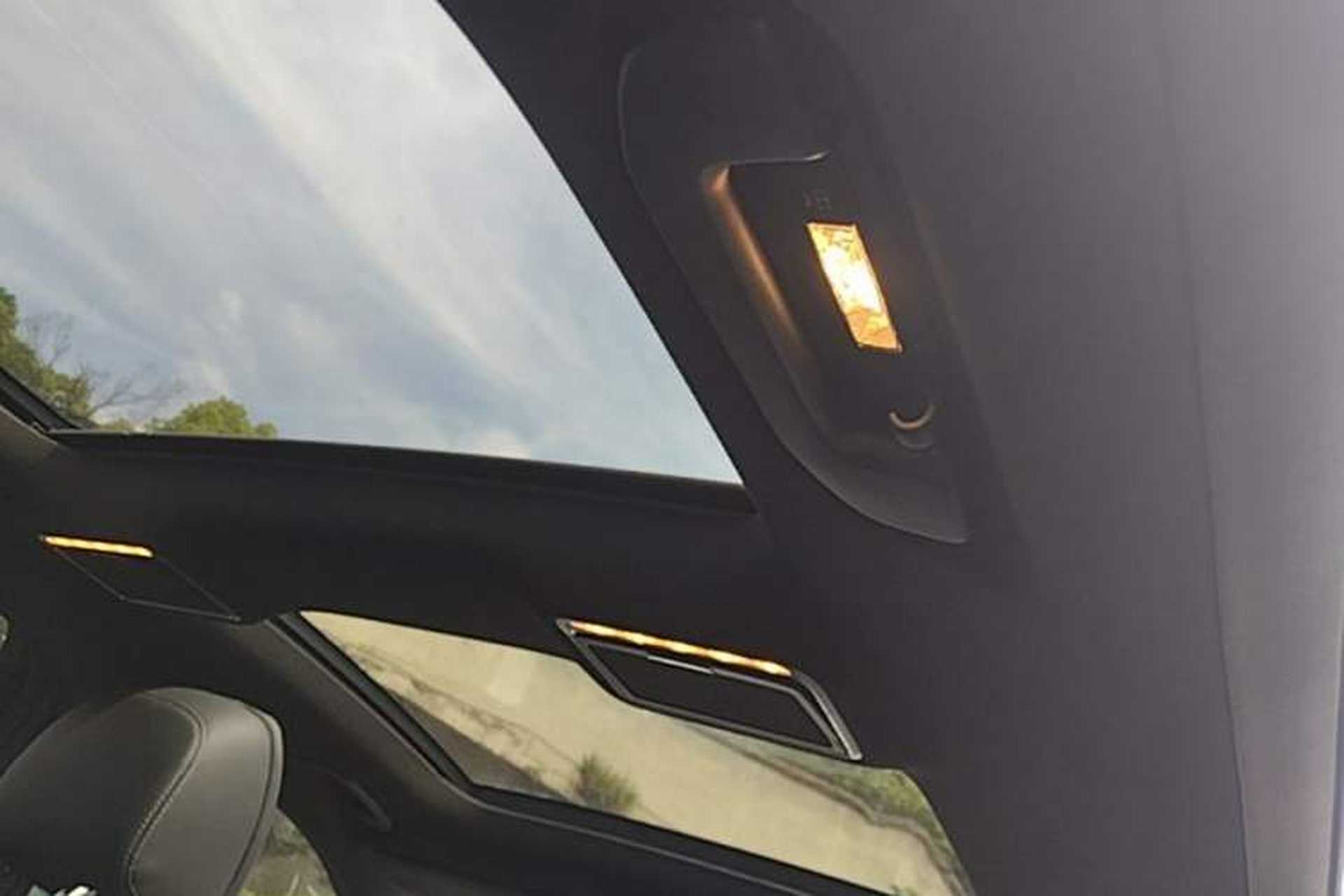 Used Mercedes-Benz GLC 2020 Facelift GLC 260 L 4MATIC Luxury Edition Headliner