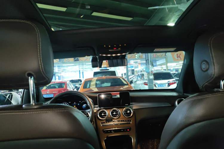 Used Mercedes-Benz GLC 2020 Facelift GLC 300 L 4MATIC Dynamic Edition Headliner
