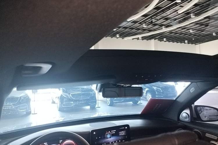 Used Mercedes-Benz GLC 2020 GLC 300 L 4MATIC Dynamic Edition Headliner