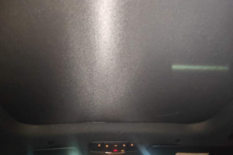 Used Mercedes-Benz GLC 2020 Facelift GLC 260 L 4MATIC Luxury Edition Headliner
