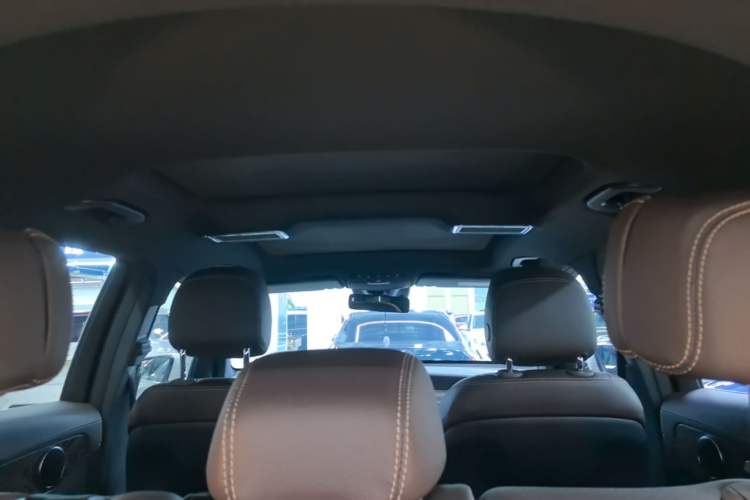 Used Mercedes-Benz GLC 2020 GLC 300 L 4MATIC Dynamic Edition Headliner