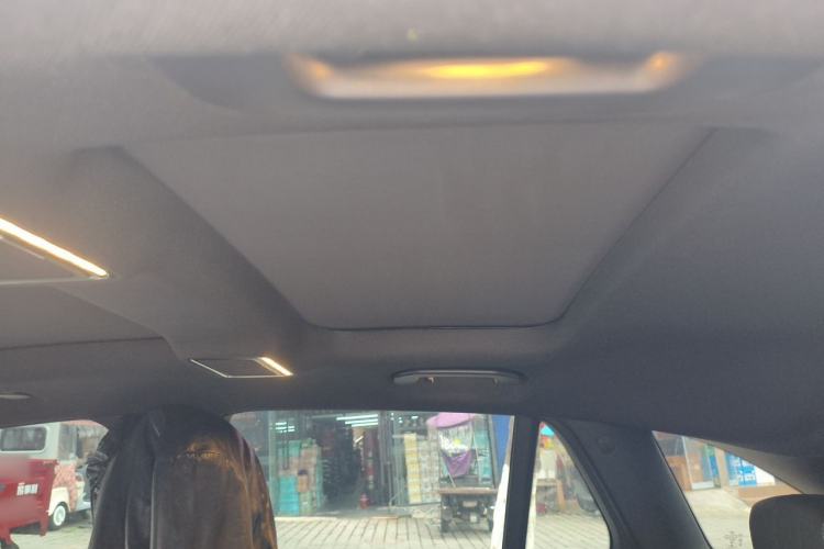 Used Mercedes-Benz GLC 2020 Facelift GLC 300 L 4MATIC Dynamic Edition Headliner