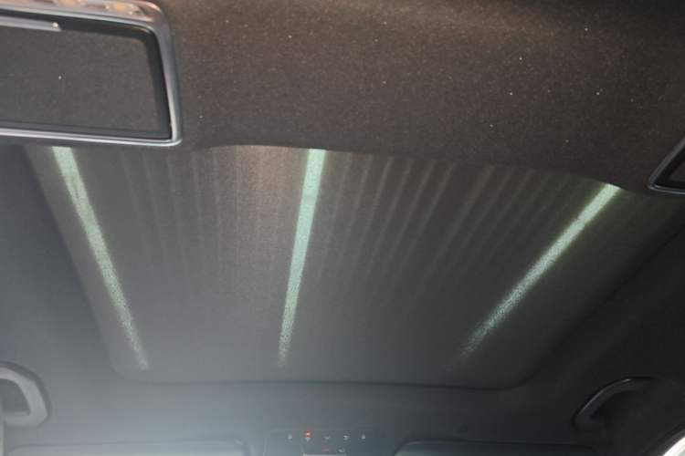 Used Mercedes-Benz GLC 2020 Facelift GLC 260 L 4MATIC Luxury Edition Headliner