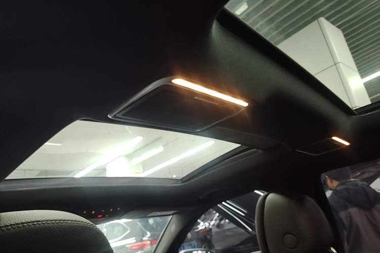 Used Mercedes-Benz GLC 2020 Facelift GLC 300 L 4MATIC Dynamic Edition Headliner