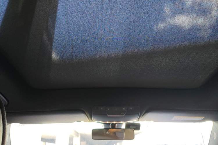 Used Mercedes-Benz GLC 2020 Facelift GLC 260 L 4MATIC Luxury Edition Headliner