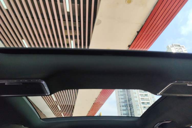 Used Mercedes-Benz GLC 2020 GLC 300 L 4MATIC Dynamic Edition Headliner