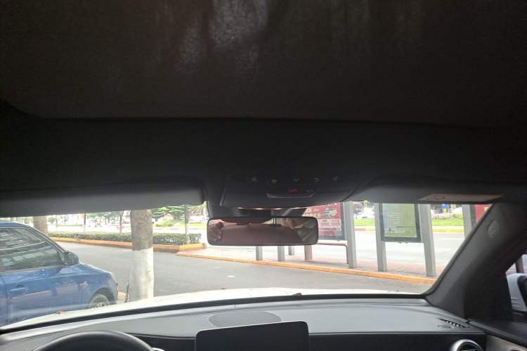 Used Mercedes-Benz GLC 2020 GLC 300 L 4MATIC Dynamic Edition Headliner