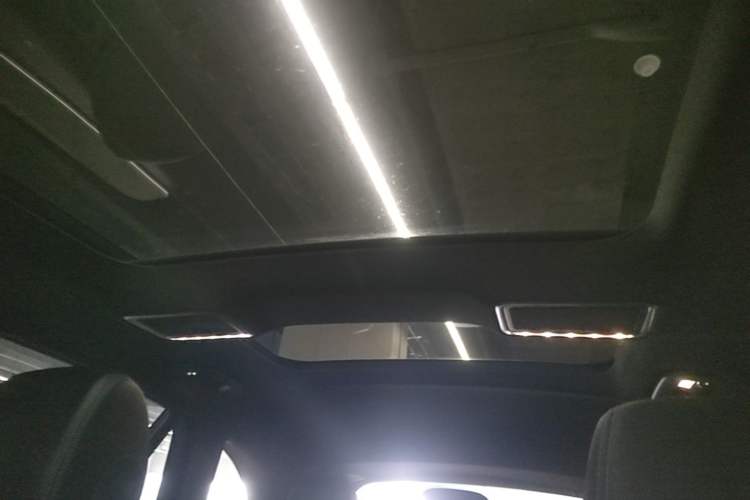Used Mercedes-Benz GLC 2020 GLC 260 L 4MATIC Dynamic Model Headliner