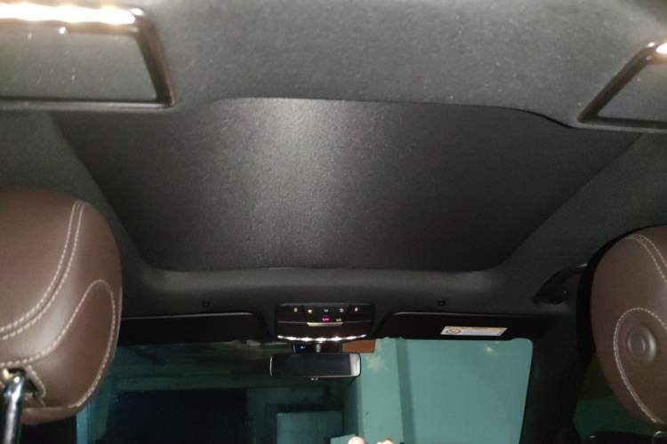 Used Mercedes-Benz GLC 2020 Facelifted GLC 260 L 4MATIC Dynamic Edition Headliner