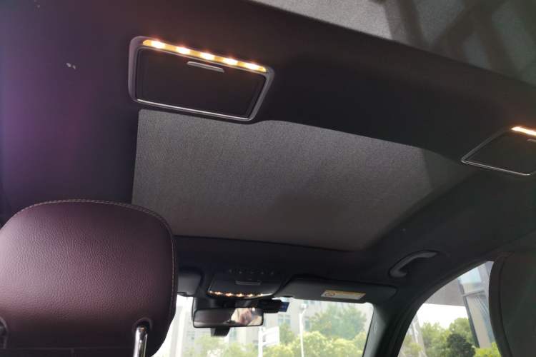 Used Mercedes-Benz GLC 2020 Facelift GLC 300 L 4MATIC Dynamic Edition Headliner