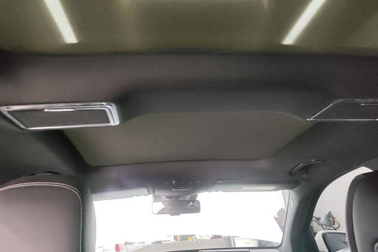 Used Mercedes-Benz GLC 2020 GLC 300 L 4MATIC Dynamic Edition Headliner