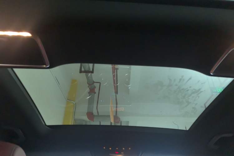 Used Mercedes-Benz GLC 2020 Facelifted GLC 260 L 4MATIC Dynamic Edition Headliner