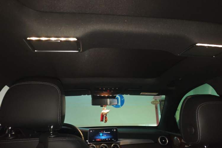 Used Mercedes-Benz GLC 2020 Facelifted GLC 300 L 4MATIC Luxury Edition Headliner