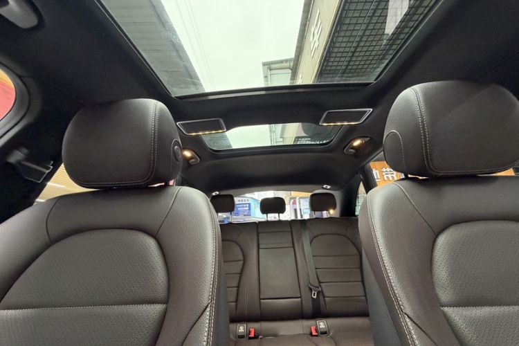 Used Mercedes-Benz GLC 2020 Facelifted GLC 260 L 4MATIC Dynamic Edition Headliner