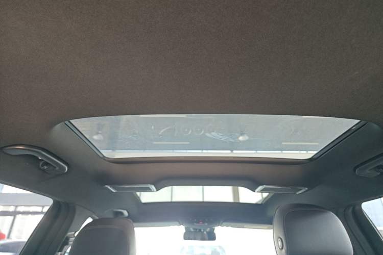 Used Mercedes-Benz GLC 2020 GLC 300 L 4MATIC Dynamic Edition Headliner
