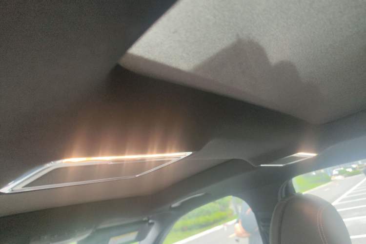 Used Mercedes-Benz GLC 2020 GLC 260 L 4MATIC Luxury Model Headliner