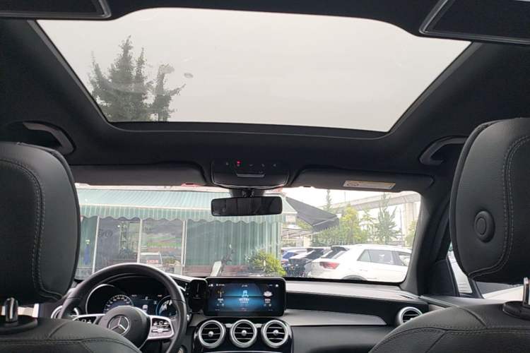 Used Mercedes-Benz GLC 2020 Facelifted GLC 260 L 4MATIC Dynamic Edition Headliner