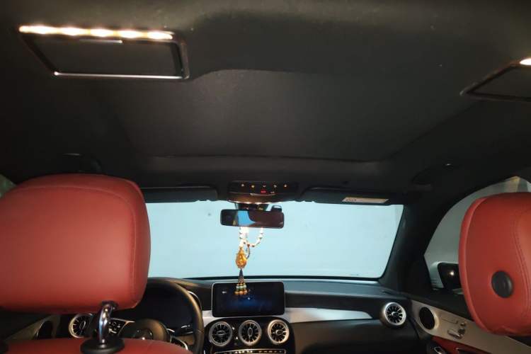 Used Mercedes-Benz GLC 2020 Facelift GLC 260 L 4MATIC Luxury Edition Headliner