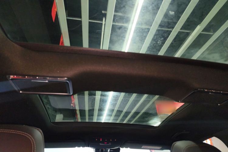 Used Mercedes-Benz GLC 2020 Facelift GLC 260 L 4MATIC Luxury Edition Headliner