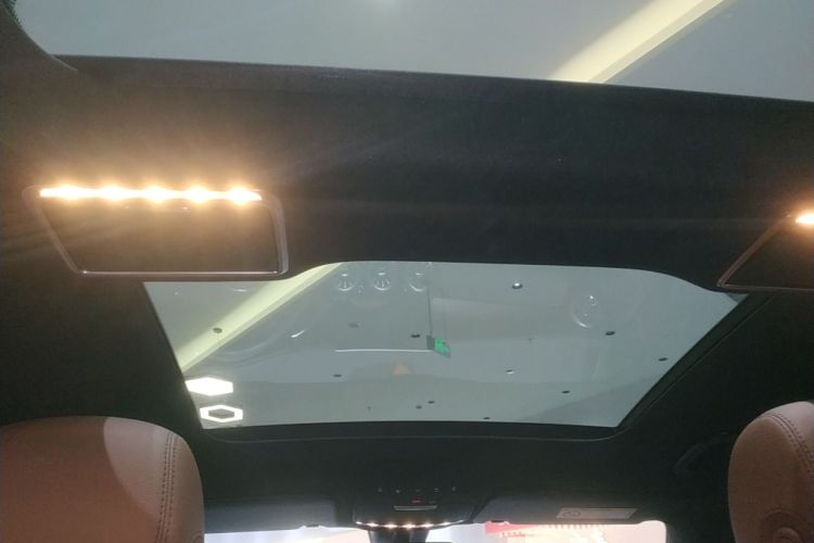 Used Mercedes-Benz GLC 2020 Facelifted GLC 260 L 4MATIC Dynamic Edition Headliner