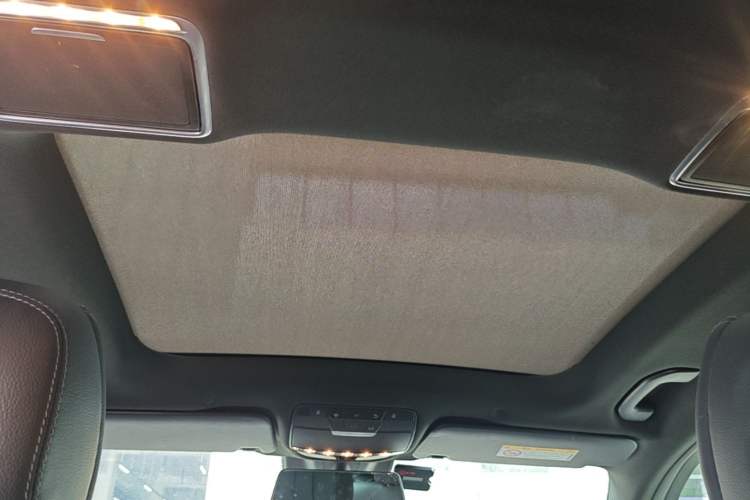 Used Mercedes-Benz GLC 2020 Facelift GLC 300 L 4MATIC Dynamic Edition Headliner