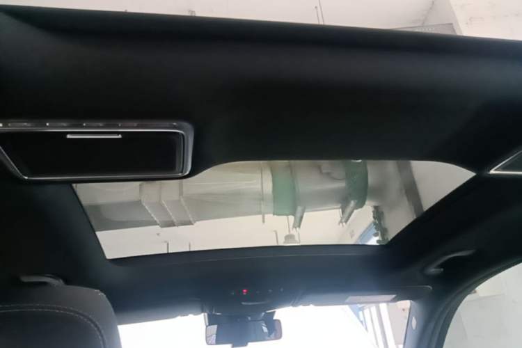 Used Mercedes-Benz GLC 2020 GLC 300 L 4MATIC Dynamic Edition Headliner