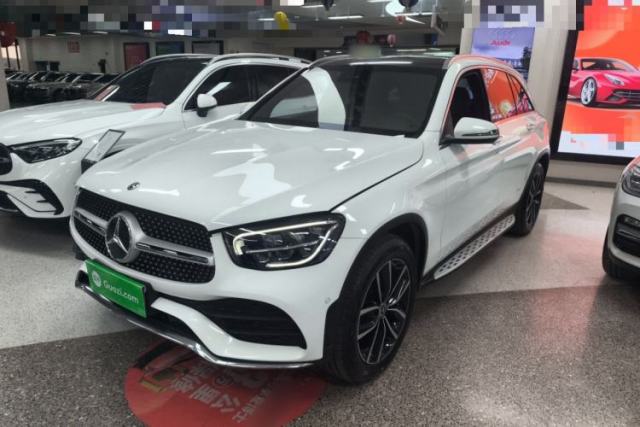Ojetý Mercedes-Benz GLC 2020 Facelift GLC 300 L 4MATIC Dynamic Edition