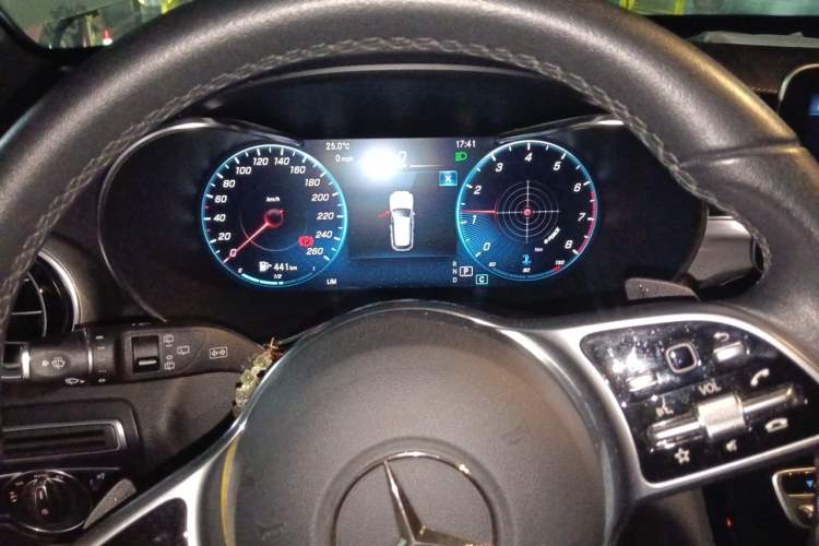 Used Mercedes-Benz GLC 2020 Facelifted GLC 260 L 4MATIC Dynamic Edition Instrument Cluster