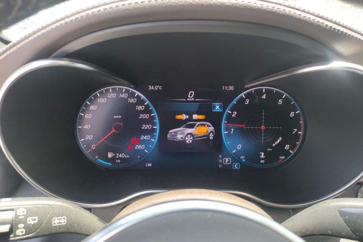 Used Mercedes-Benz GLC 2020 GLC 260 L 4MATIC Dynamic Model Instrument Cluster