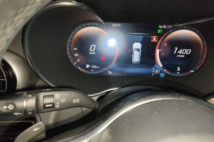 Used Mercedes-Benz GLC 2020 GLC 260 L 4MATIC Luxury Model Instrument Cluster