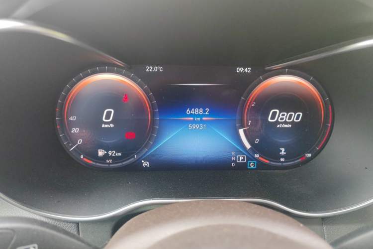 Used Mercedes-Benz GLC 2020 GLC 260 L 4MATIC Luxury Model Instrument Cluster