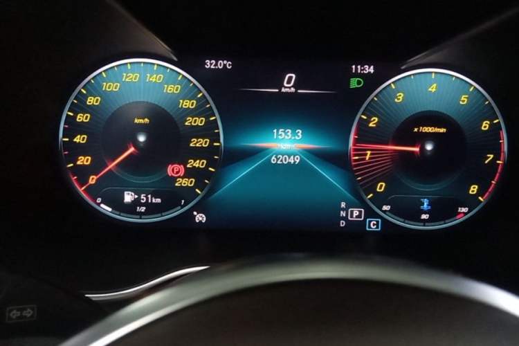 Used Mercedes-Benz GLC 2020 Facelift GLC 260 L 4MATIC Luxury Edition Instrument Cluster