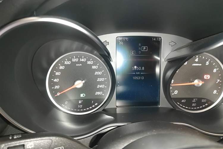 Used Mercedes-Benz GLC 2020 GLC 260 L 4MATIC Dynamic Model Instrument Cluster