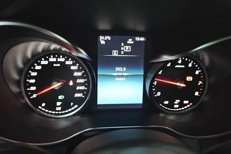 Used Mercedes-Benz GLC 2020 GLC 260 L 4MATIC Dynamic Model Instrument Cluster