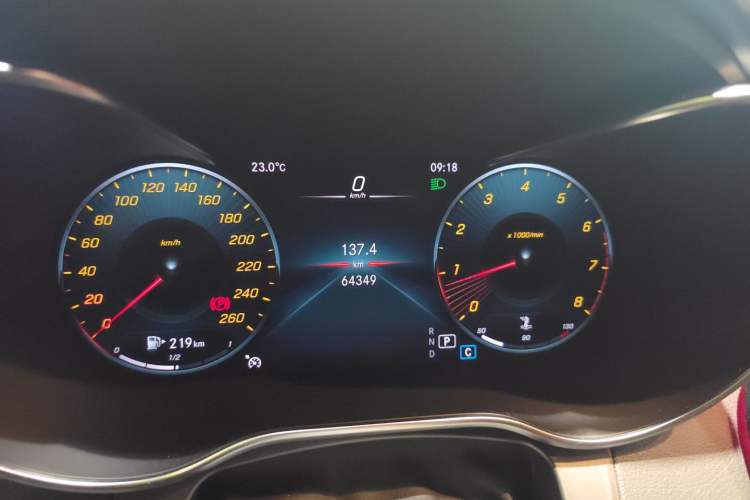 Used Mercedes-Benz GLC 2020 GLC 260 L 4MATIC Luxury Model Instrument Cluster