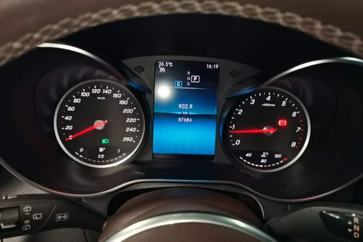 Used Mercedes-Benz GLC 2020 GLC 260 L 4MATIC Dynamic Model Instrument Cluster