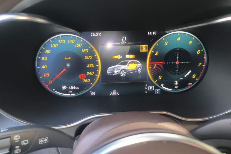 Used Mercedes-Benz GLC 2020 GLC 300 L 4MATIC Dynamic Edition Instrument Cluster